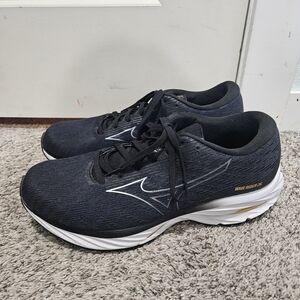 🖤 Mizuno Men's Wave Rider 26
